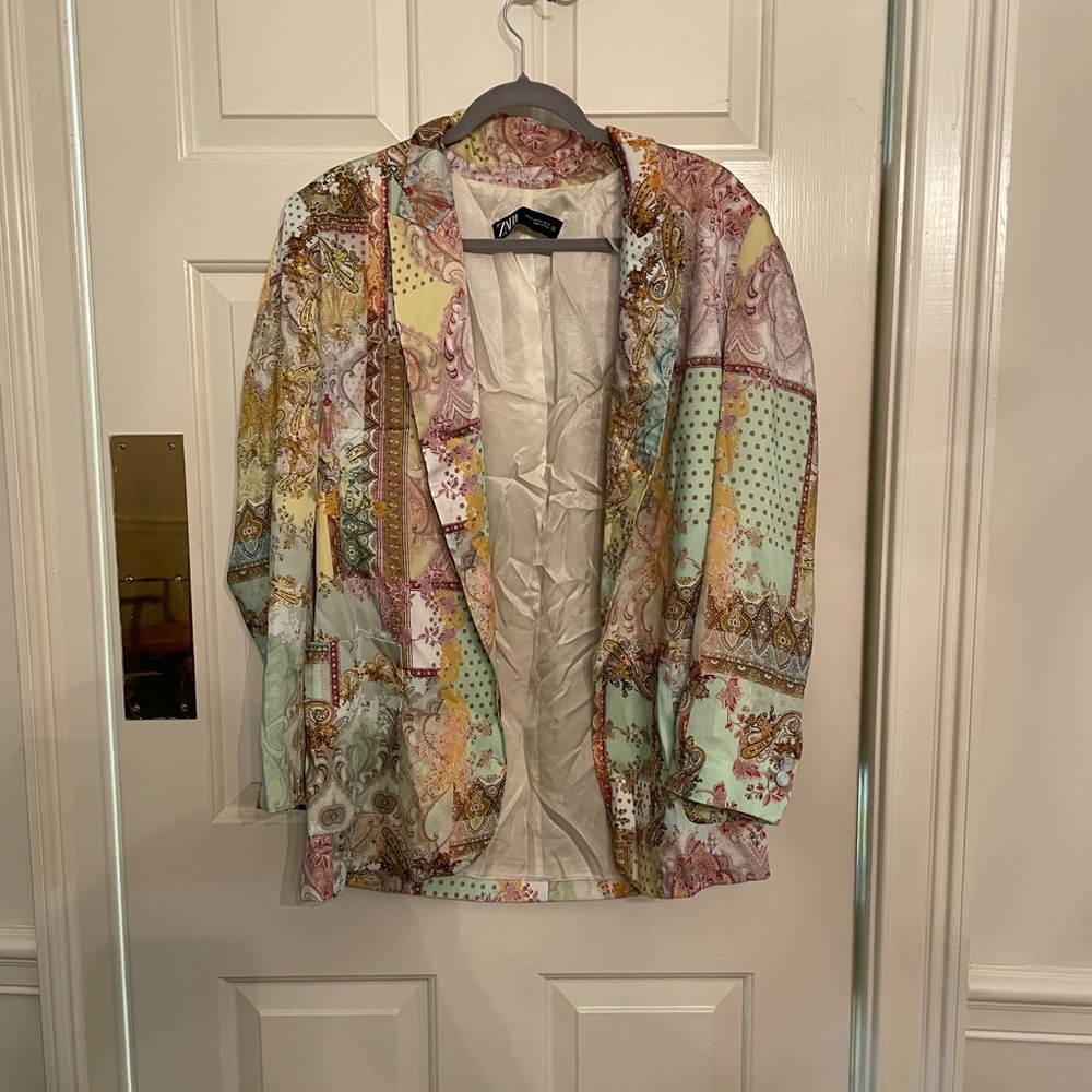 Zara Artistic Print Blazer Lightweight Pastel